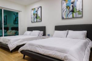 Voodi või voodid majutusasutuse Lake Home: Relax and Unwind in Mission Hidden Gem toas