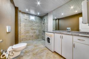 Ett badrum på iBO-APART Luxus Apartment