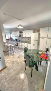 Dapur atau dapur kecil di Duplex familiar Nivel Superior