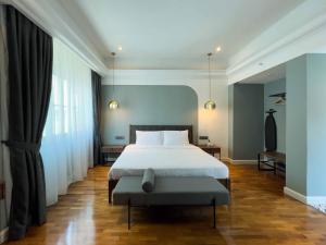 Postel nebo postele na pokoji v ubytování Hotel Seri Costa