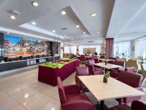 Restaurace v ubytování Hotel Seri Costa
