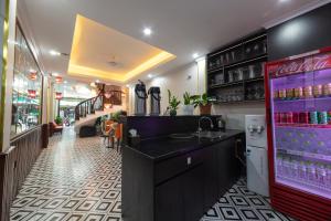 Příslušenství pro přípravu čaje a kávy v ubytování Hanoi Liliane Hotel and Travel