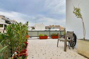 Balkón alebo terasa v ubytovaní Acropolis view Penthouse by WeHost Athens