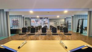 My Dormy Hostel UMM的商務中心和／或會議室