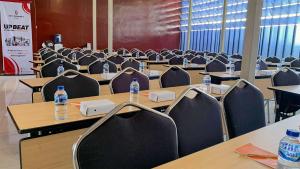My Dormy Hostel UMM的商務中心和／或會議室