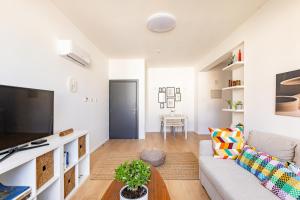 TV/trung tâm giải trí tại City Center Apartment +28 ảnh