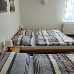 Postel nebo postele na pokoji v ubytování Chalupa Chiranka