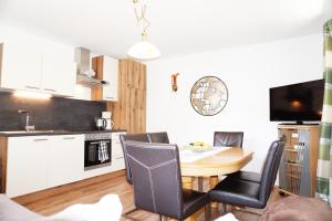 Kuchnia lub aneks kuchenny w obiekcie Ferienwohnung Aignerhof