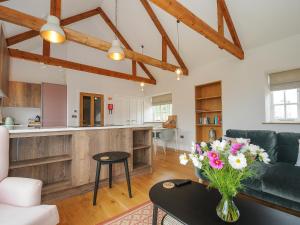 Η κουζίνα ή μικρή κουζίνα στο Pendower Cottage