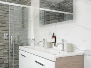 Ένα μπάνιο στο Pendower Cottage +34 φωτογραφίες