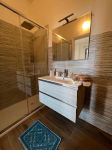 Koupelna v ubytování CASA FANNI- rooms