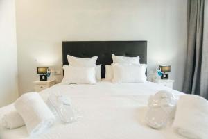 Posteľ alebo postele v izbe v ubytovaní Modern and luxurious -3 Bdr 2Bth- Pastor y Landero