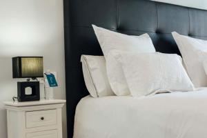 Posteľ alebo postele v izbe v ubytovaní Modern and luxurious -3 Bdr 2Bth- Pastor y Landero