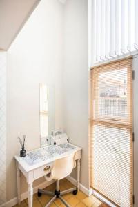 Gallery image of Gorgeous 1 bedroom residential home In Sudbury. in Sudbury