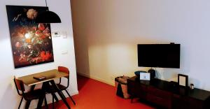 Imagen de la galería de Urban Condo - peacefull and cozy spot in historical center, en Amberes