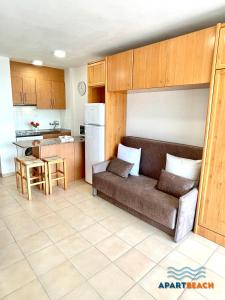 Kuchyň nebo kuchyňský kout v ubytování APARTBEACH ADRIATICO 518 VISTAS PLAYA y CLIMATIZADO