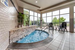 The swimming pool at or close to Cambria Hotel Minneapolis Maple Grove