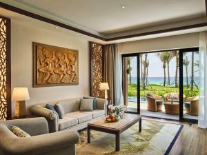Posezení v ubytování Mövenpick Resort Cam Ranh