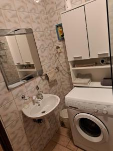 Kúpeľňa v ubytovaní Apartman Zuki + 26 fotografií