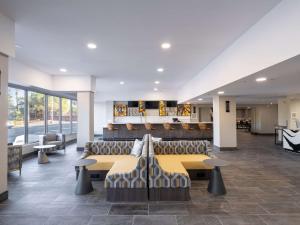 DoubleTree by Hilton Livermore, CA的休息区