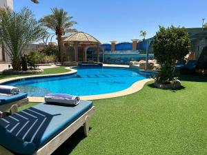 Foto dalla galleria di Royal Home luxury 6pers villa with private pool a Hurghada