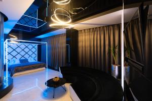 Postel nebo postele na pokoji v ubytování Tsarsky Hotel