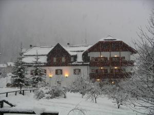 Valbruna Inn Bed & Breakfast talvel