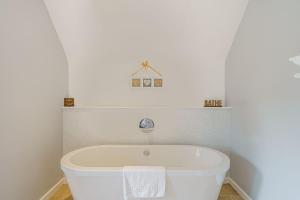 Bilik mandi di Lord Galloway 32 with Hot Tub +23 gambar