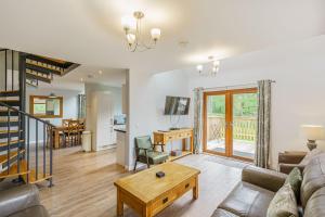 Dapur atau dapur kecil di Lord Galloway 32 with Hot Tub