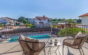 Swimmingpoolen hos eller tæt på AP Caci mit Pool - istriensonne 0712-0737