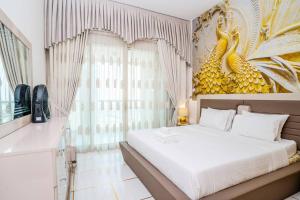 Postel nebo postele na pokoji v ubytování Furnished 1BR Plus Maid in Dubai Marina Bills Included