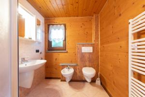Koupelna v ubytování Agriturismo La Clochette