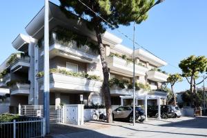 Το κτήριο όπου στεγάζεται  το διαμέρισμα