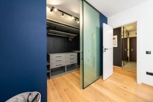 Φωτογραφία από το άλμπουμ του Vitosha Apartment With Parking στη Σόφια