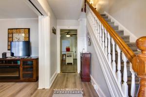 Galería fotográfica de Charming Salisbury Getaway with Grill and Fire Pit! en Salisbury