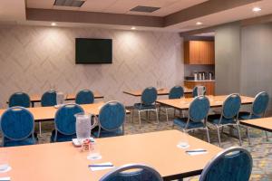 Poslovno područje ili konferencijska dvorana u objektu SpringHill Suites St. Louis Airport/Earth City