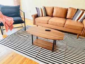 Gallery image of Stylish and convenient downtown apartment in Richmond