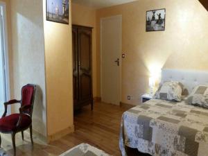 Postel nebo postele na pokoji v ubytování Chambres D'hôtes du Plessis