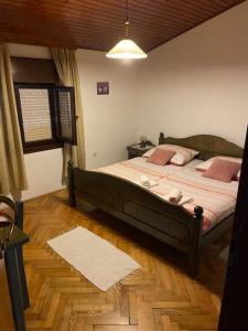 Ένα ή περισσότερα κρεβάτια σε δωμάτιο στο Rooms by the sea Sukosan, Zadar - 20112 +20 φωτογραφίες