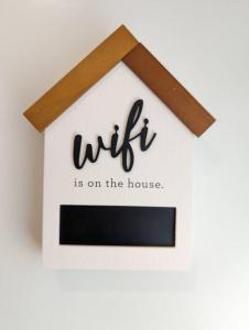 Φωτογραφία από το άλμπουμ του Comfy 2BR condo in Seton, Southeast Calgary στο Κάλγκαρι