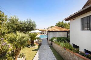 Πισίνα στο ή κοντά στο Private Pool Villa 20min By Oporto