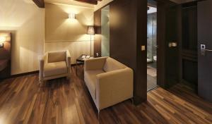 A seating area at Hotel Rural Plaza Mayor Chinchon