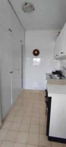Kuchyň nebo kuchyňský kout v ubytování Apartment Školj