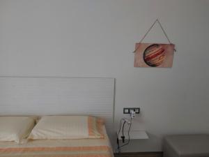 Postel nebo postele na pokoji v ubytování Skylab