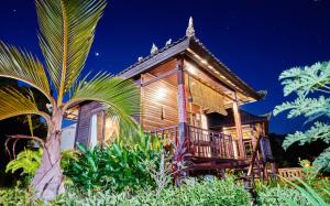 レンボンガン島にあるSunrise Ocean Hut's Lembonganのギャラリーの写真