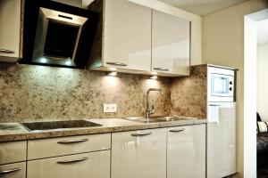 Kuchyňa alebo kuchynka v ubytovaní Tschuggmall Appartements
