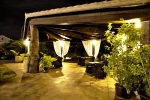 Vrt pred nastanitvijo Hotel RaffaEl