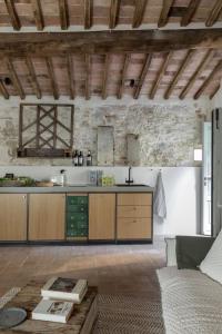 Kitchen o kitchenette sa Agriturismo Borgo d'Asso
