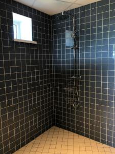 Koupelna v ubytování Österby sadamahoone