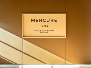 Certifikát, hodnocení, plakát nebo jiný dokument vystavený v ubytování Mercure Toulouse Aeroport Blagnac